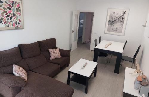 Blanes Apartment | BRAVAHOLIDAYS-282-Palmeras-2