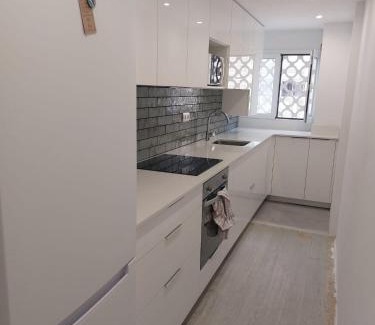 Blanes Apartment | BRAVAHOLIDAYS-282-Palmeras-2