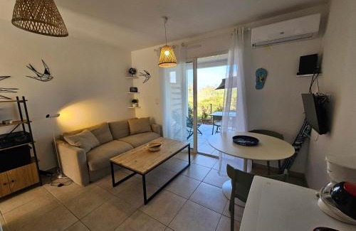 Bravone Apartment | Bravone 74- piscine en résidence-clim-wifi-pieds dans l'eau
