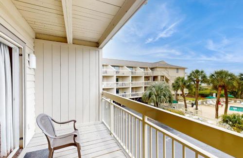 North Forest Beach Apartment | Breakers 225