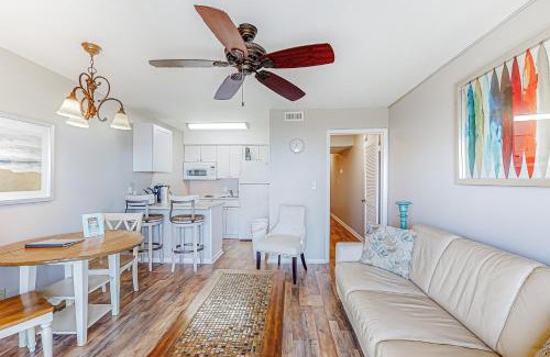 North Forest Beach Apartment | Breakers 237