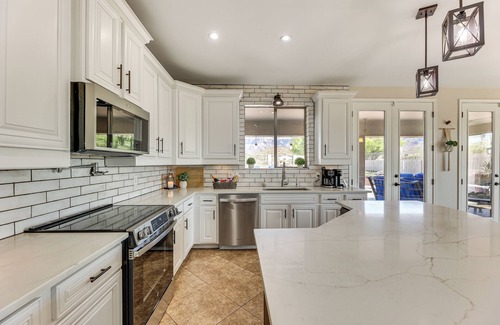 Gold Canyon House | Breathtaking Family Retreat in Elite Gold Canyon!