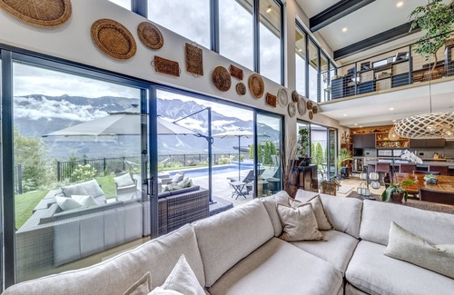 Mount Currie House | Breathtaking Mountain View with Private Pool & Hot Tub