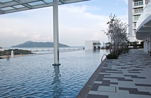 Bayan Lepas Apartment | Breathtaking Sea & Bridge Views with Space, Amenities and Facilities !