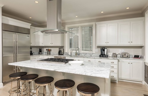 York Beach House | BREATHTAKING SEASIDE BUNGALOW COMPLETE LUXURY AMAZING VIEWS !