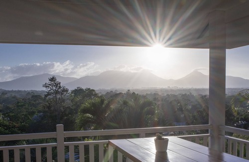 Whitfield House | Breathtaking views of the ocean and city, nestled in Whitfield National Park