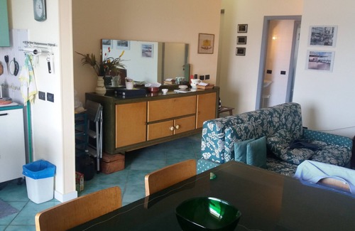 Agropoli Villa | Breathtaking views of the Gulf of Agropoli with a view all the way to the island of Capri.