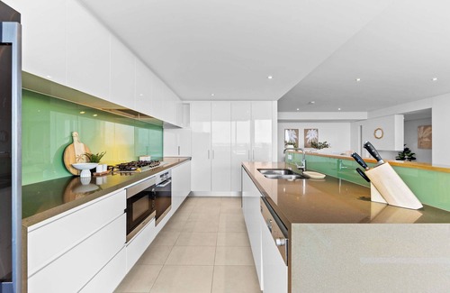 Mandurah Apartment | Breathtaking Waterfront Apartment in Mandurah
