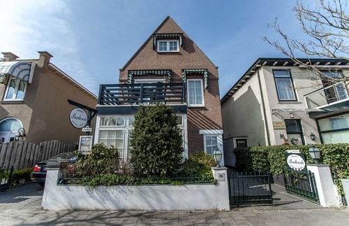 Zandvoort Apartment | Brederode 3 - Romantic Attic Studio