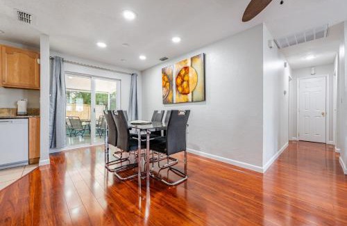 Lakeland House | Breeze of the Lake