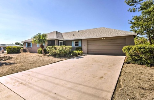 Marco Island House | Breezy Marco Island Home with Pool - Walk to Beach!