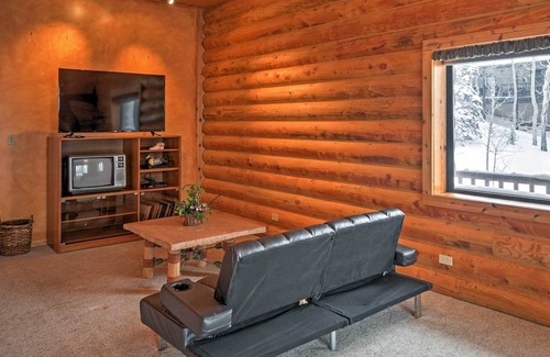 Brian Head Cabin | Brian Head Cabin Minutes from Slopes w/Game Room!