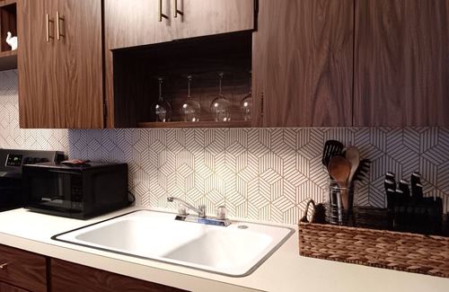 Eustis House | Briarcliff Cottage · Cozy 1950s Home Near Downtown