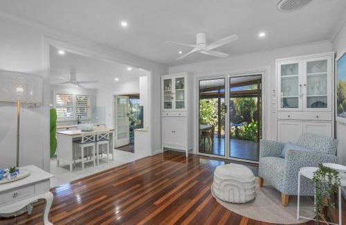 Bellara House | Bribie Hideaway Retreat