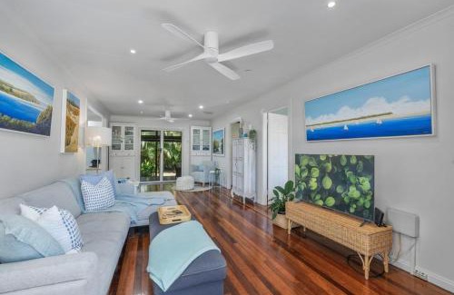 Bellara House | Bribie Hideaway Retreat