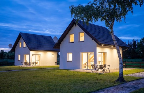 gmina Karnice House | Brick House in Lędzin near Dutch Windmill