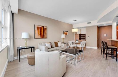 Brickell Apartment | Brickell 32th Floor AKA by Palermo Home Miami