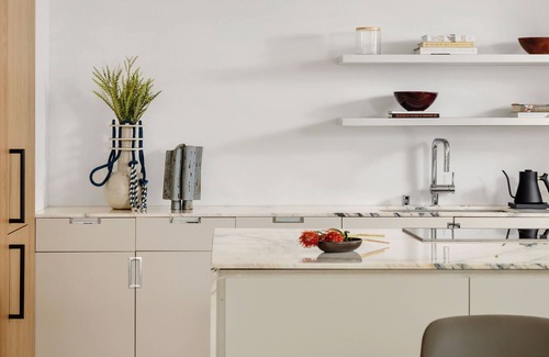Tenderloin House | Bridge to Serenity, Stylish Urban Oasis 4 Cozy Units, Pet-Friendly!
