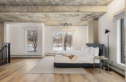 Bridgeland Apartment | Bridgeland Loft | Downtown | Modern | Pet Friendly