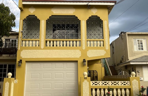 Portmore Apartment | BridgeView Apartment 20 minutes from Hellshire Beach