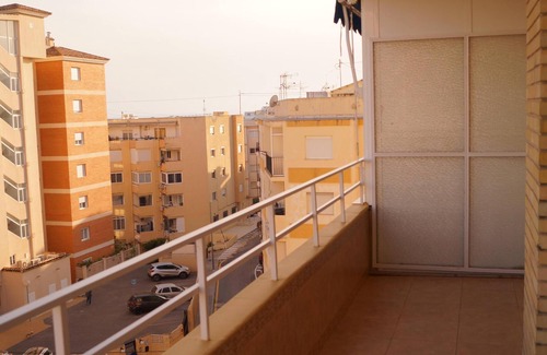 Villajoyosa Apartment | Bright apartment in Villajoyosa Registration number: VT-453318-A
