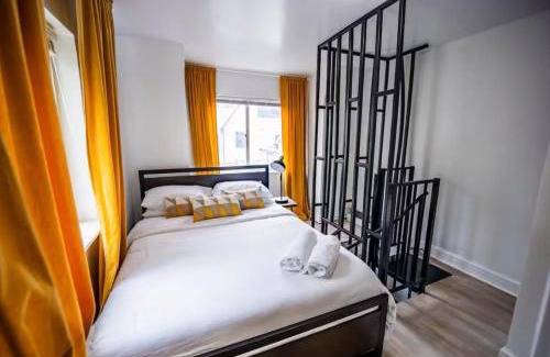 New Rochelle Apartment | Bright 1-Bedroom Loft in Converted Garage with Private Entrance