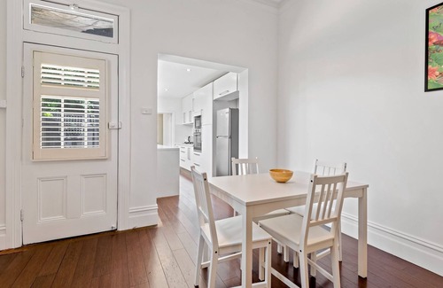 Fitzroy North House | Bright 3-Bed Home Near Melbourne’s CBD