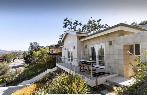Westlake Village House | Bright 4 Bedroom Mountain View Home By Arts Plaza