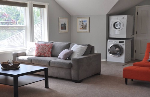 Cedar Mill Apartment | Bright and cozy 1 bedroom apartment unit