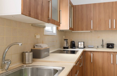Netanya Apartment | Bright and Fresh Family Home near Beach