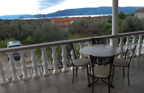 Skrbcici Apartment | Bright and Modern: Fully Furnished Krk Apartments with Private Parking - Two Bedroom Apartment