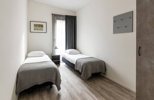 Haarlemmerbuurt Apartment | Bright and modern two bedroom apartment with canal view