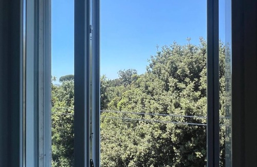 Vittorio Emanuele Apartment | Bright and quiet apartment in the green Floridian park
