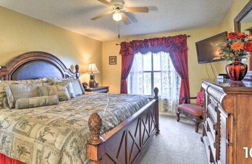 Crescent Lakes House | Bright and Spacious 6 BR Disney Area Villa with Pool and Game Room