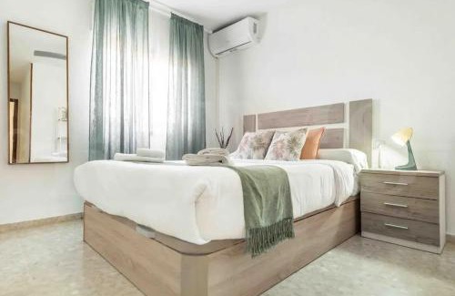 El Molinillo Apartment | Bright Apartment in Central Málaga, 100 m²