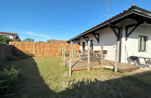 Tosse Apartment | Bright apartment in the heart of a recently renovated villa.