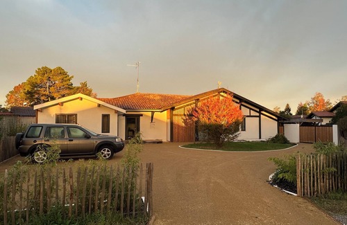 Tosse Apartment | Bright apartment in the heart of a recently renovated villa.