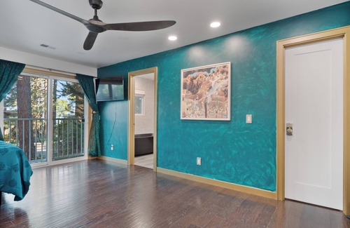 Skyland House | Bright & Charming Skyland Getaway in Tahoe - 4 Bed/2 Bath