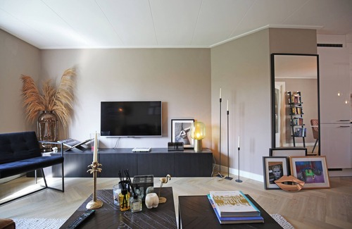 IJsselbuurt Apartment | Bright City Retreat near Center & RAI" with perfect WIFI