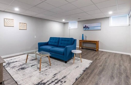 Prince George House | Bright & Clean 2BR 1BA Lower Suite w/ WiFi
