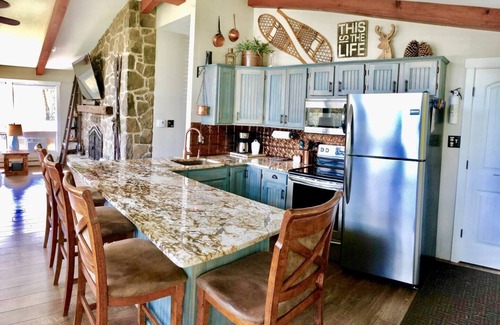 Donegal Ski Chalet | Bright & Clean Chalet