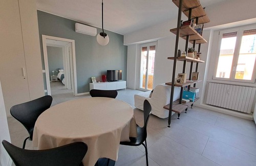 Ripamonti Corvetto Apartment | Bright Cosy apartments with a parking 10 mins from Duono