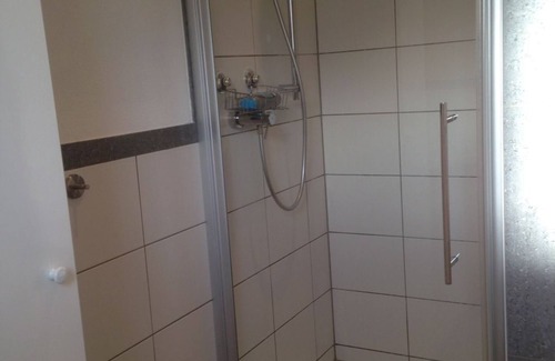 Stuppach Apartment | Bright cozy apartment (50sqm) with 2 single beds and wifi