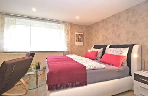 Ernstroda Apartment | Bright Garden Apartment Retreat, cleaning included