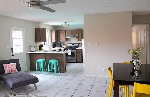 Sutter House | Bright Large Private 2 Bedroom Guest House With Pool