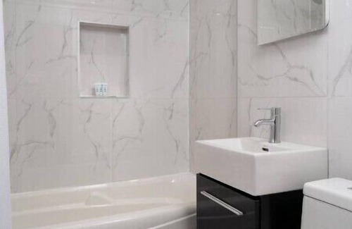 Milton Park Apartment | Bright & Modern Studio - Le Plateaunn