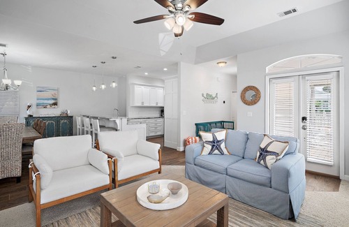 Clipper Cove House | Bright open floor plan, 4 minute walk to Beach, Community pool!