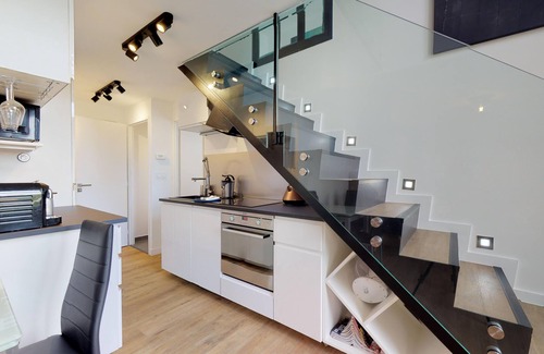 Tonkin Nord Apartment | Bright & quiet 2BR apt. with 2 bathrooms & garage