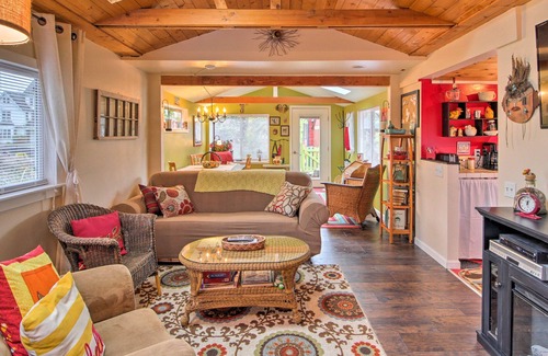 Snohomish Apartment | Bright Snohomish Studio Steps to Centennial Trail!