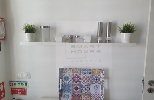 Telheiro Apartment | Bright & Spacious 2 Bed Flat 2 Bath w Garage in Lagos Marina